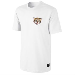 Men’s Nike cat tee